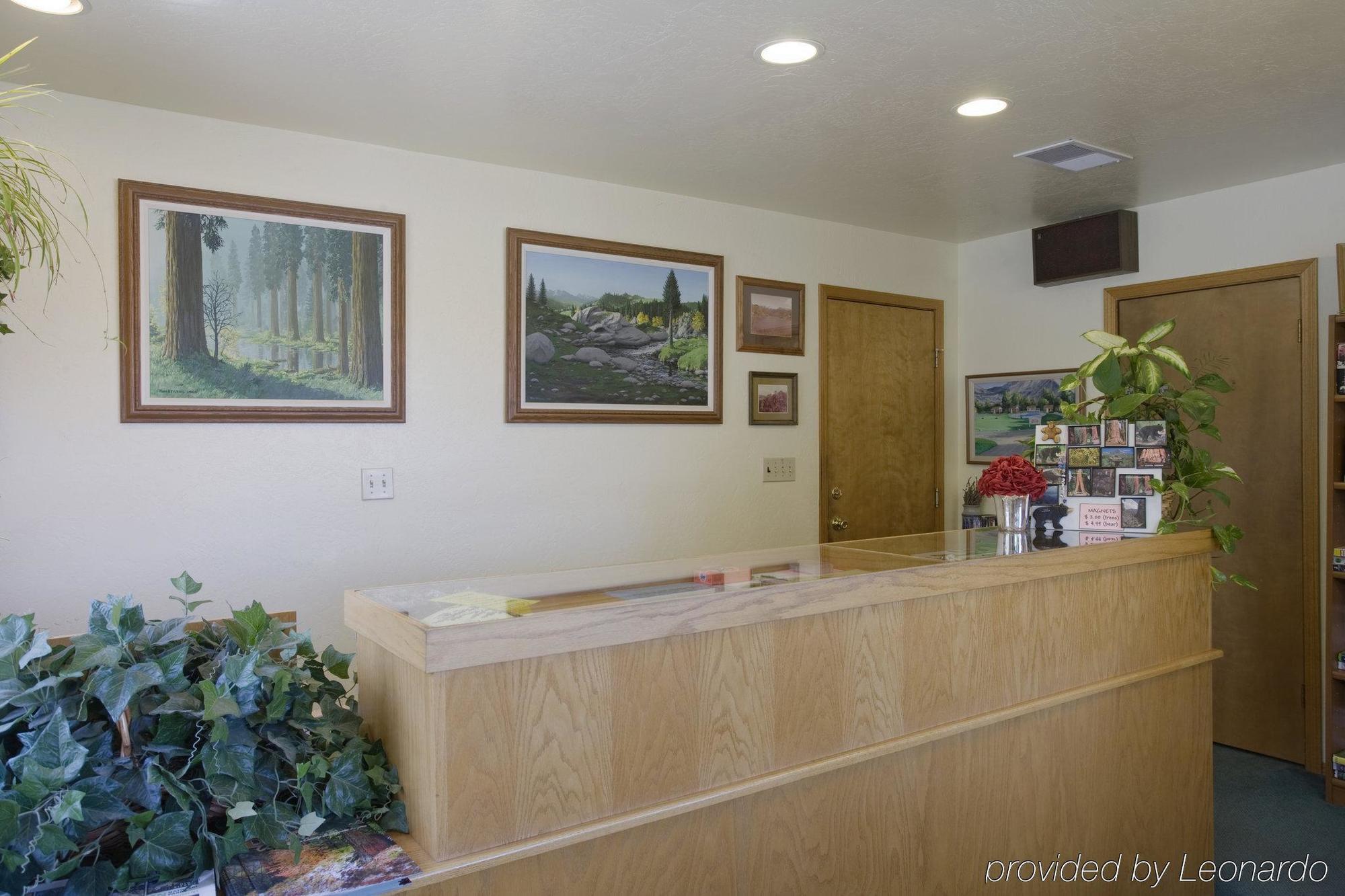 Lazy J Ranch Motel Three Rivers Interior photo