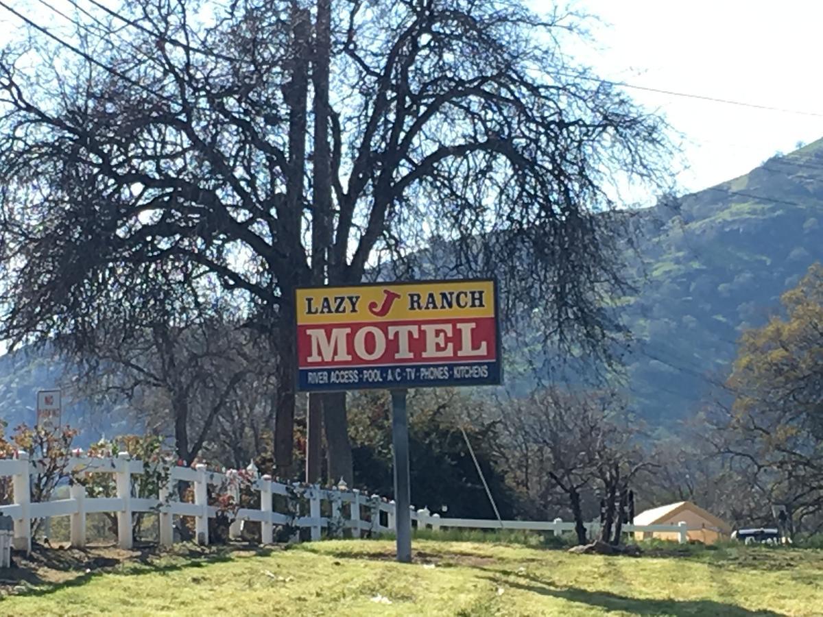 Lazy J Ranch Motel Three Rivers Exterior photo